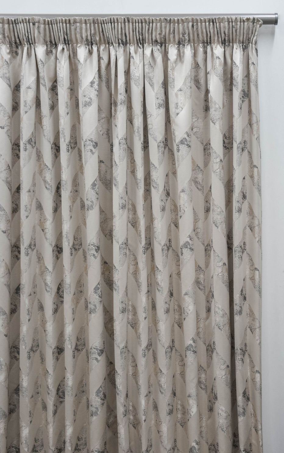 280 x 220cm Polygon Palladium Taped Lined Curtain - RC1280-5