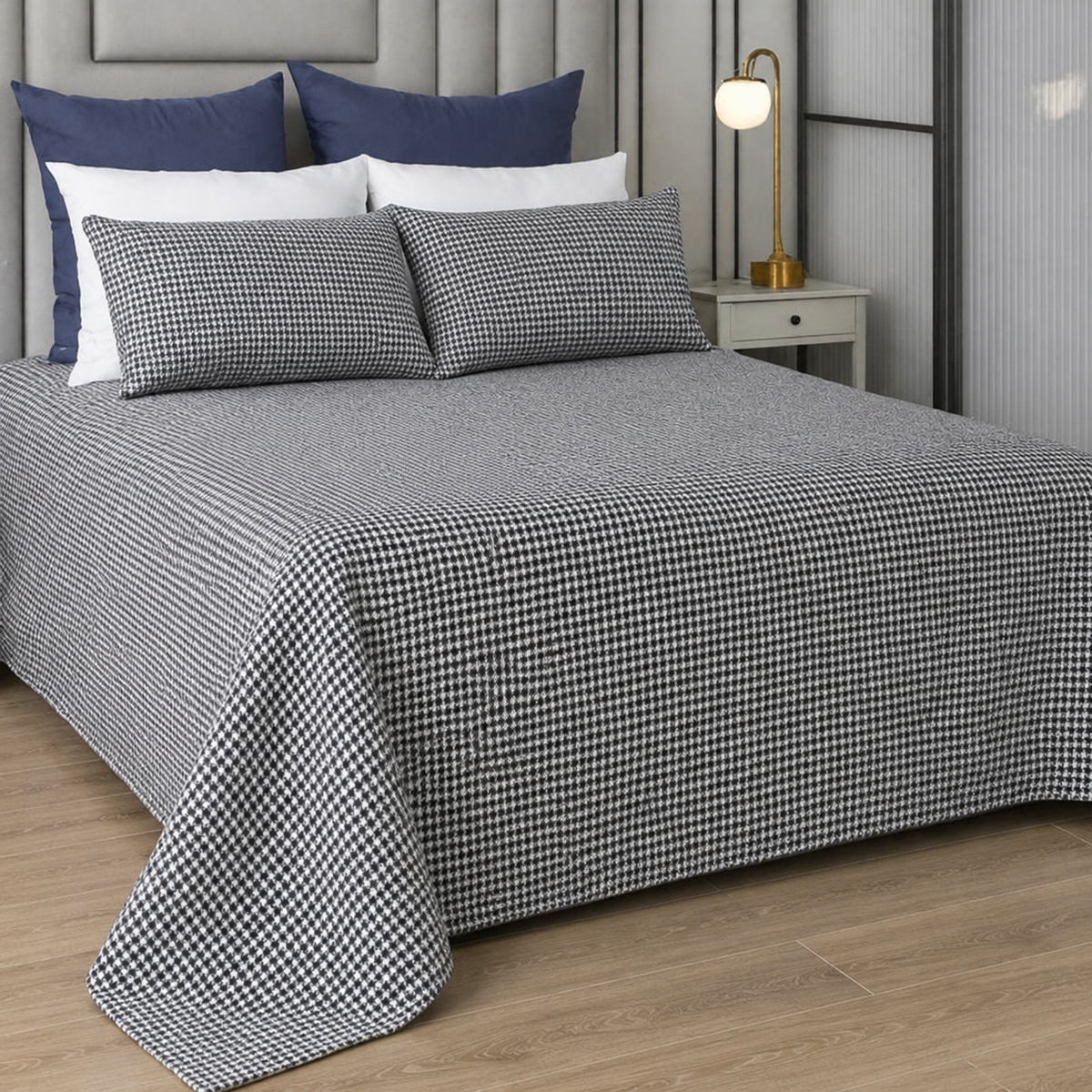 Pierre Cardin Houndstooth Quilt - 240 x 240 cm - King